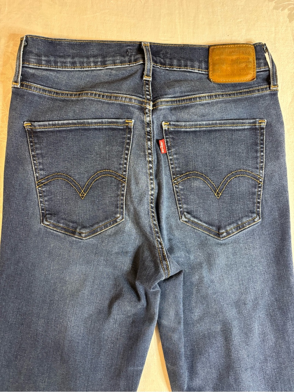 Levi’s Women’s Mile High Super Skinny Jeans Size 28 Dark Wash High Rise Stretch